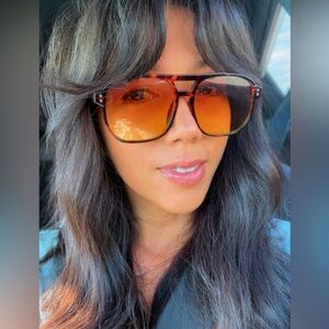 Meet your Posher, Emily-ann